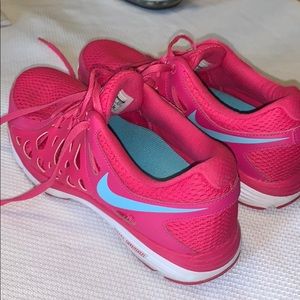 Women’s Nike sneakers